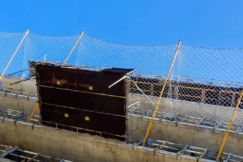 Filet antichute pour sécuriser un chantier en hauteur